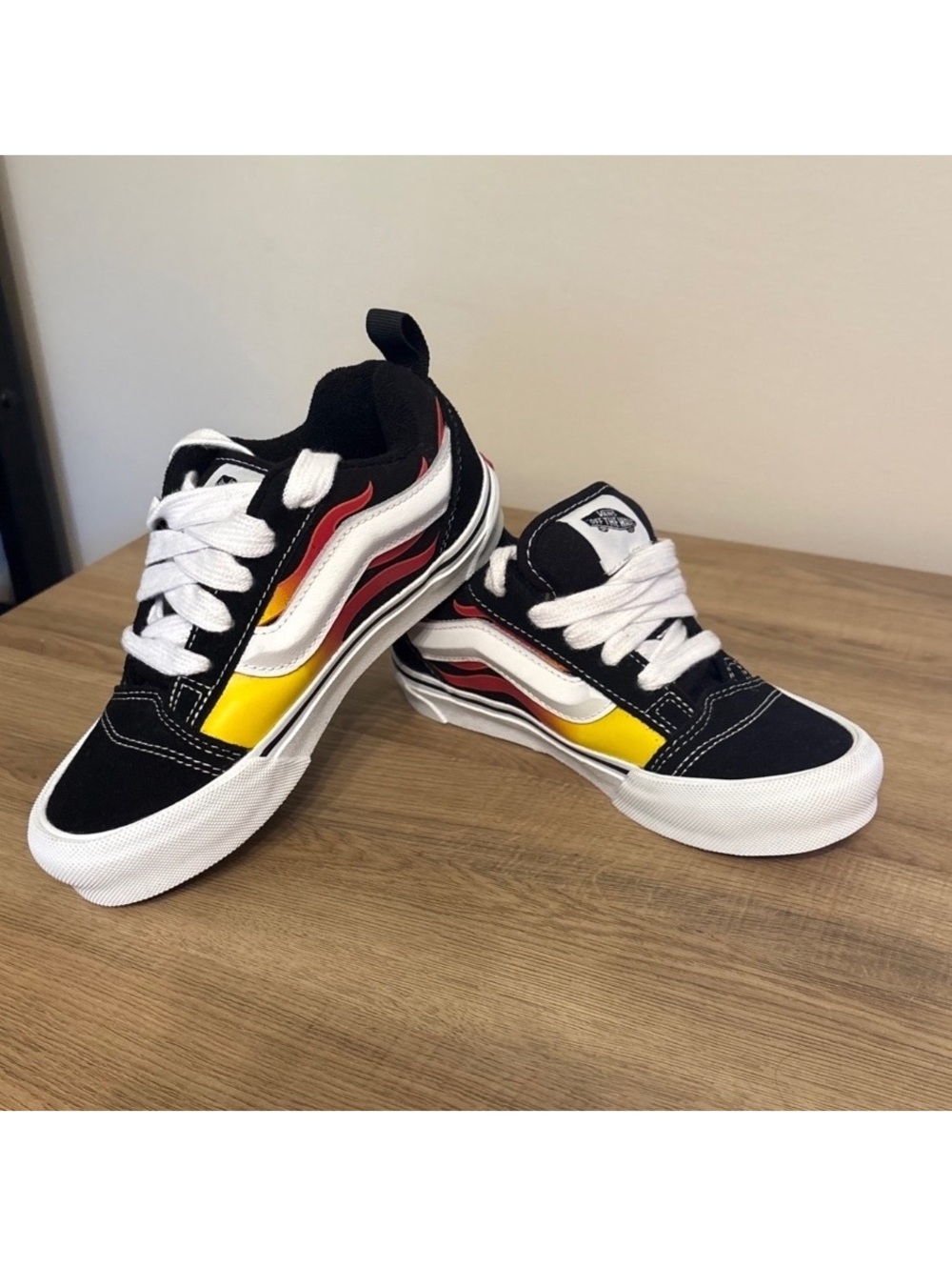 VANS youth knu skool flame sneakers -youth size 1